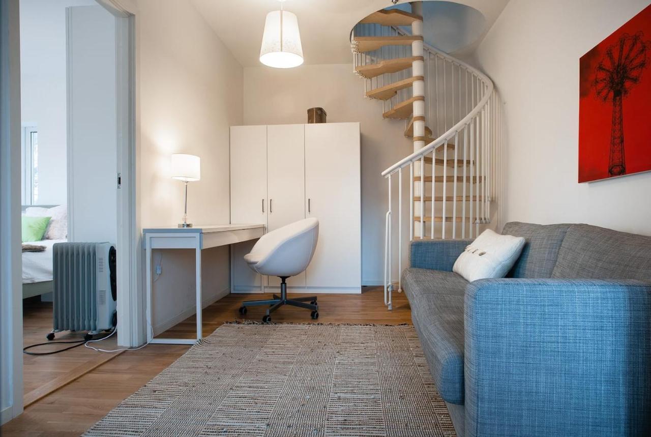 索伦蒂纳Townhouse On Arlanda Stockholm Metro Line - Easy Checkin别墅 外观 照片