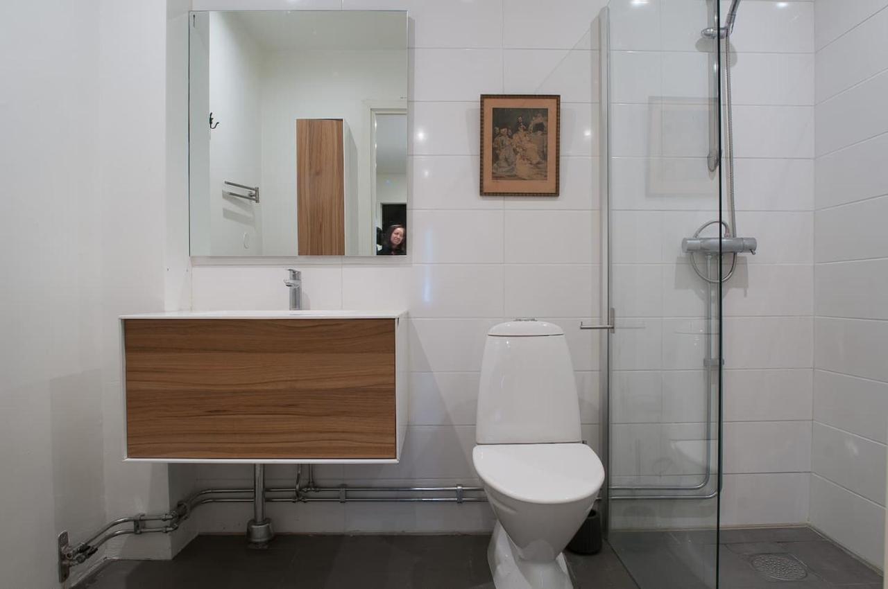 索伦蒂纳Townhouse On Arlanda Stockholm Metro Line - Easy Checkin别墅 外观 照片